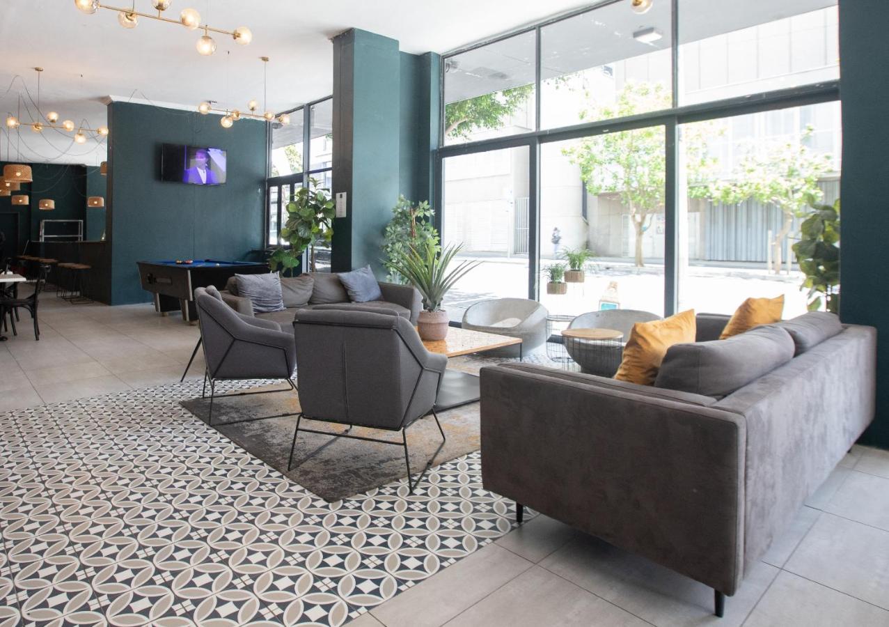 The Rhino Hotel & Apartments Kaapstad Buitenkant foto