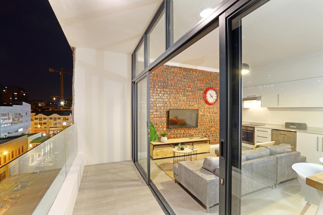 The Rhino Hotel & Apartments Kaapstad Buitenkant foto